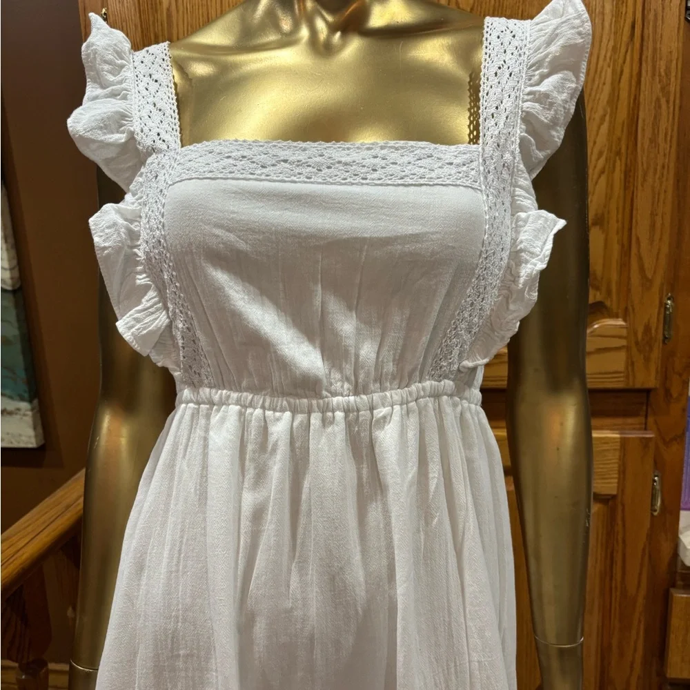 a'gaci White Maxi Dress with Ruffle Details - Picture 3 of 7